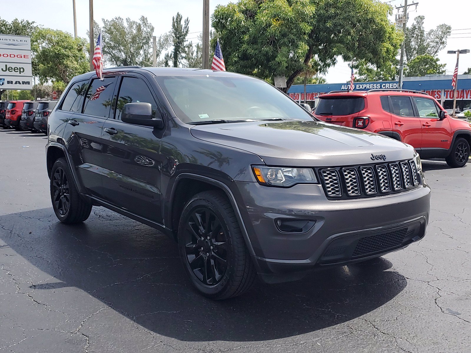 Download 2018 Jeep Grand Cherokee Altitude For Sale Near Me Pictures ...