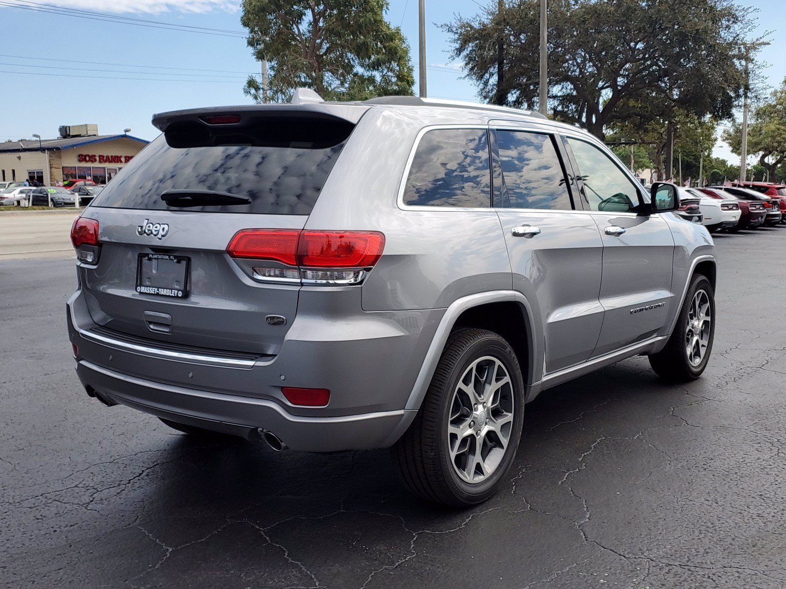 New 2020 JEEP Grand Cherokee Overland Sport Utility in ...