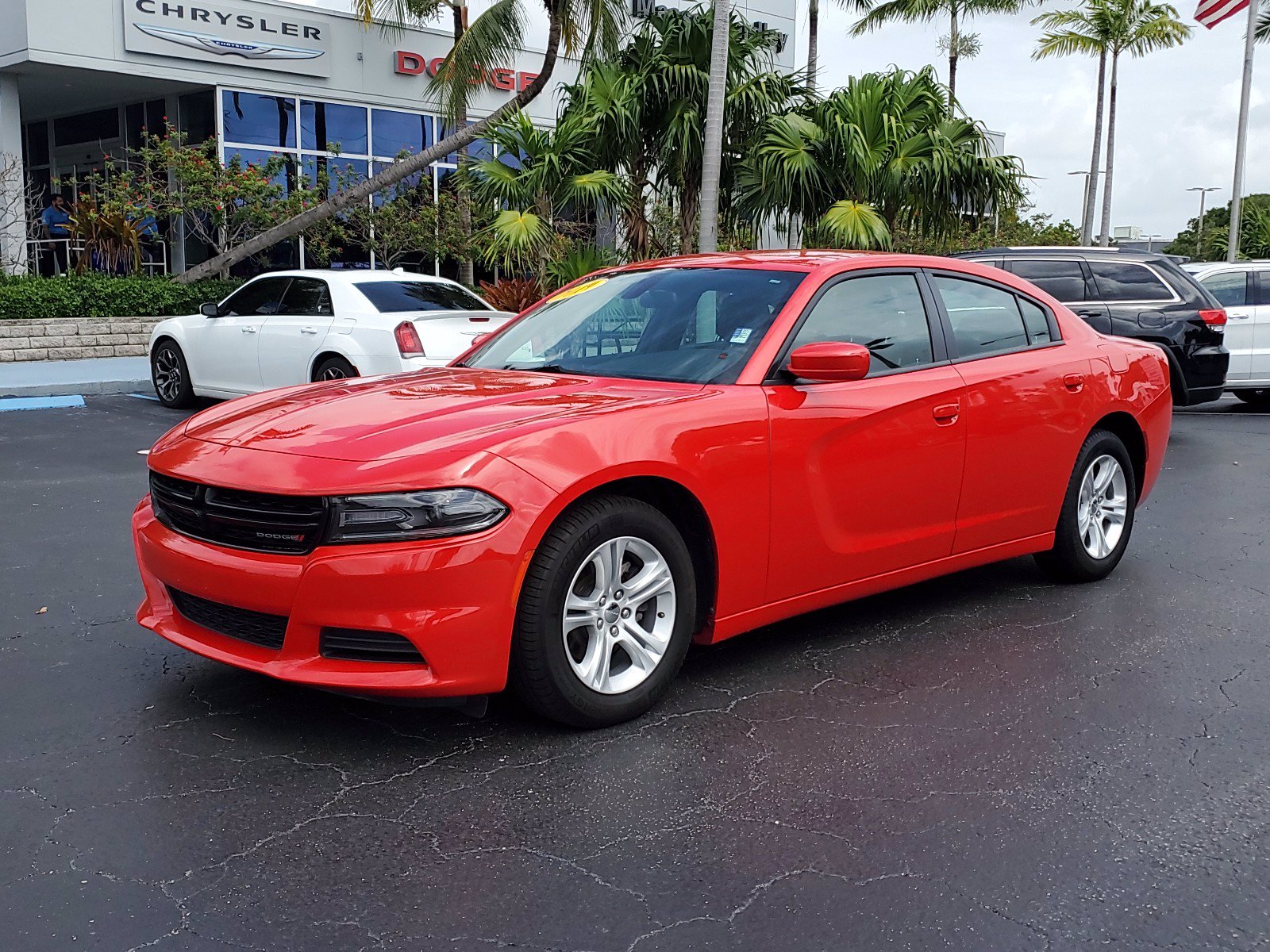 Pre-Owned 2019 Dodge Charger SXT 4dr Car in Plantation #7531P | Massey